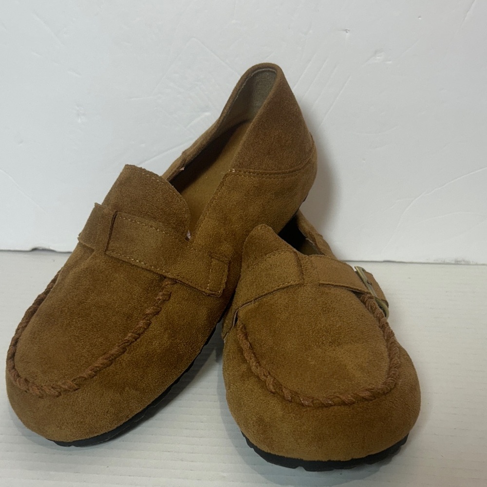AbcueDD&SS Brown Suede Loafers for Men size 8. 260 (1.5) Preowned.